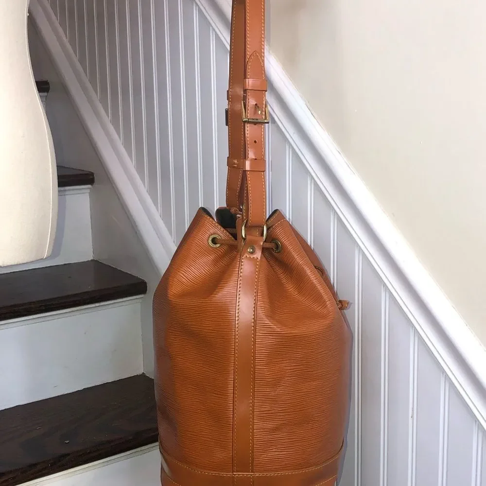 Vintage LOUIS VUITTON Noe Cipango Gold Epi Leather Tote Drawstring Bucket Bag